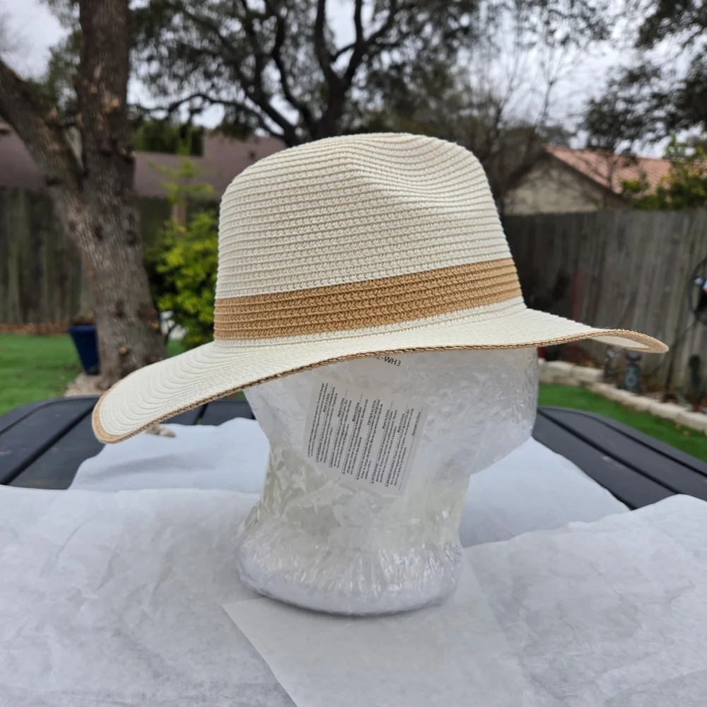 Jessica Simpson this hat